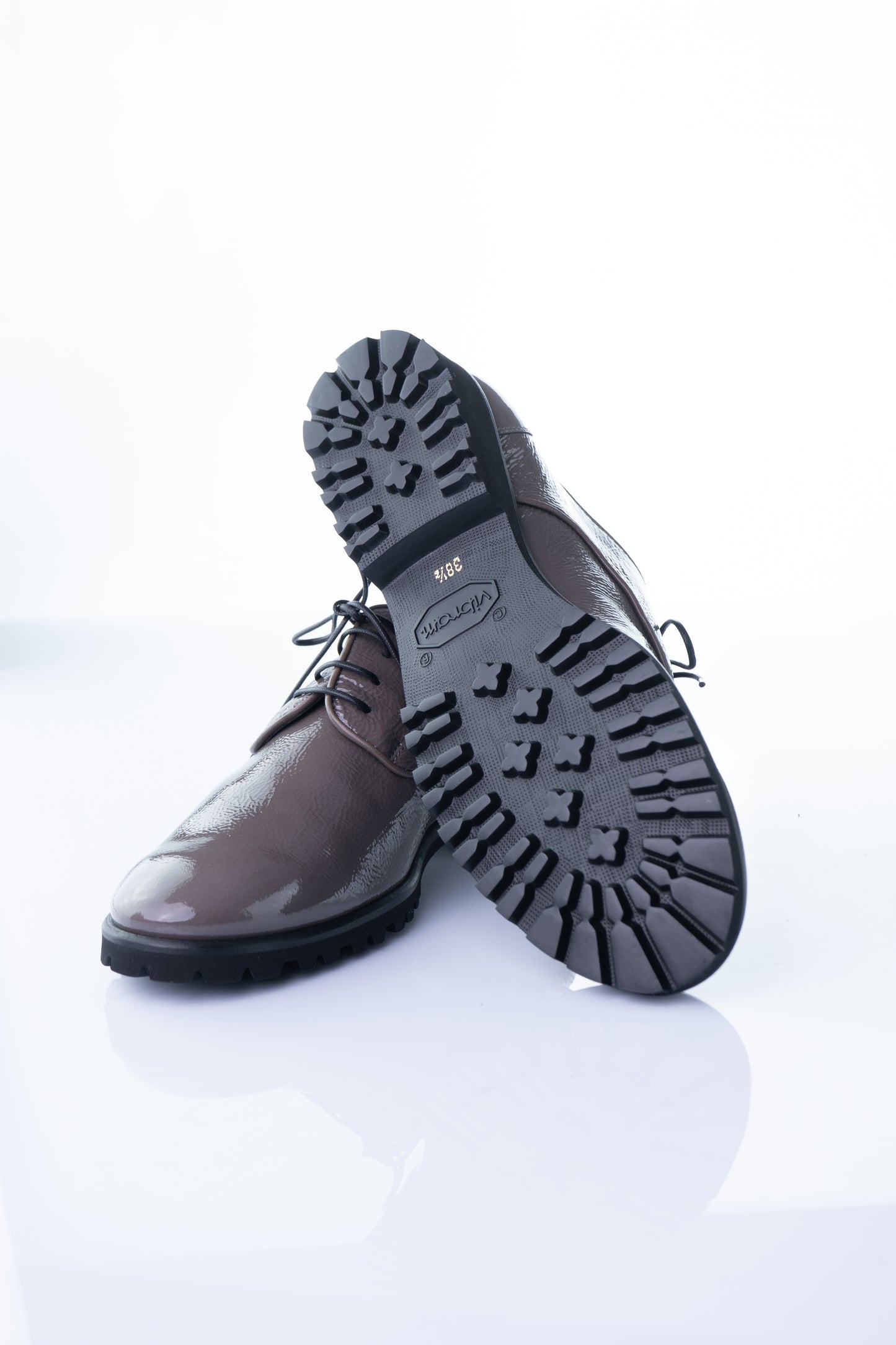 Viola Fonti 2451 – Taupe Naplack Textured Derby