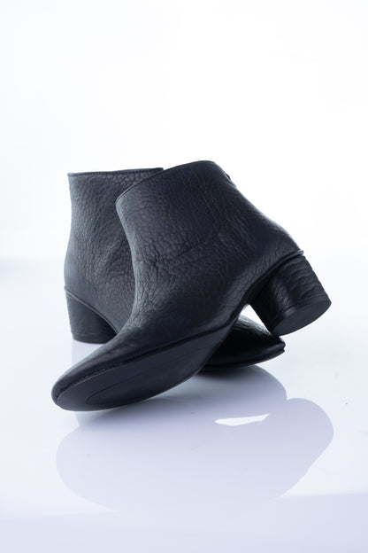 Kudetà 12204 – Black Textured Leather Ankle Boot