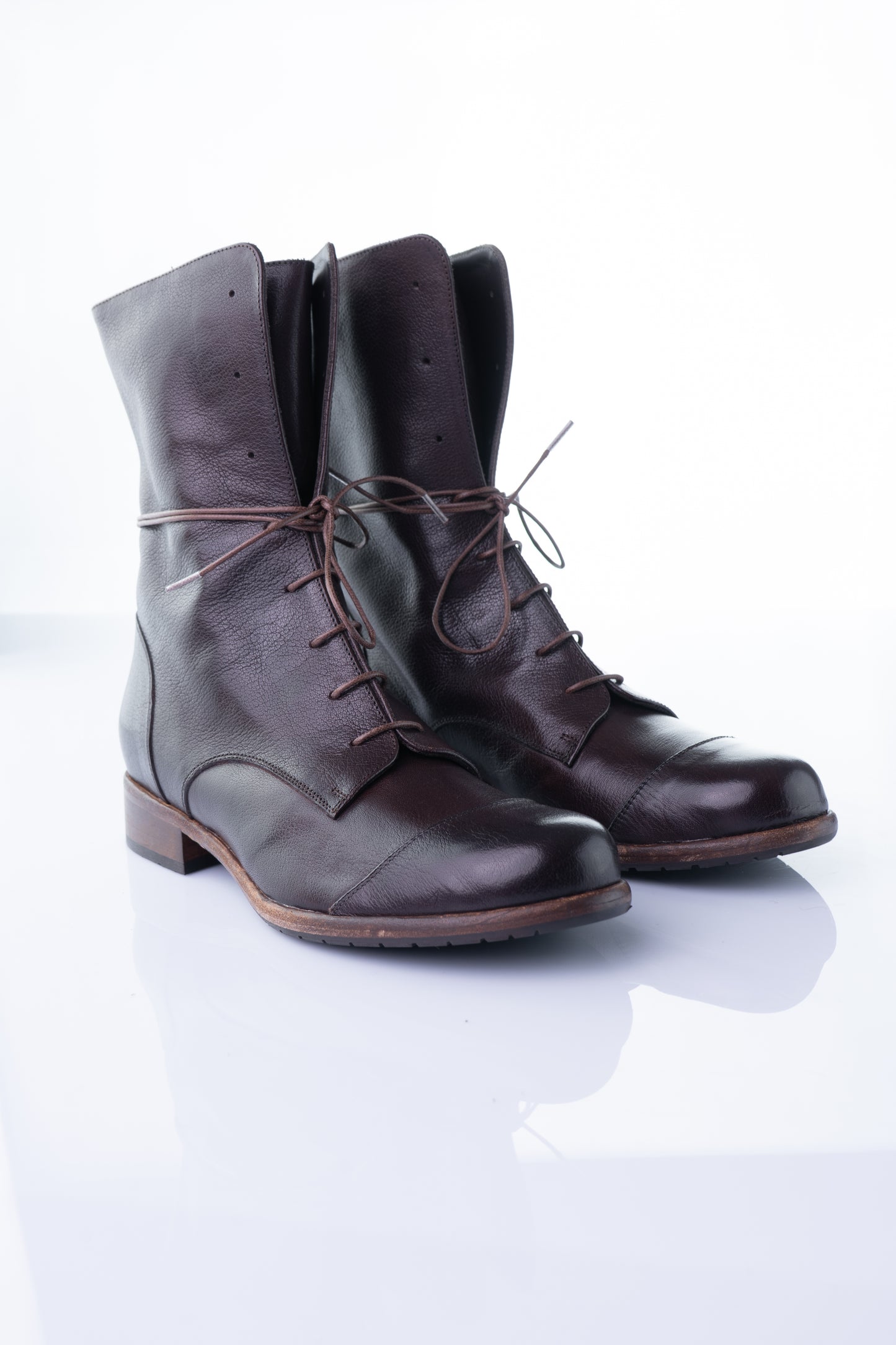 Viola Fonti 1334 – Dark Brown Buffalo Leather Lace-Up Boot