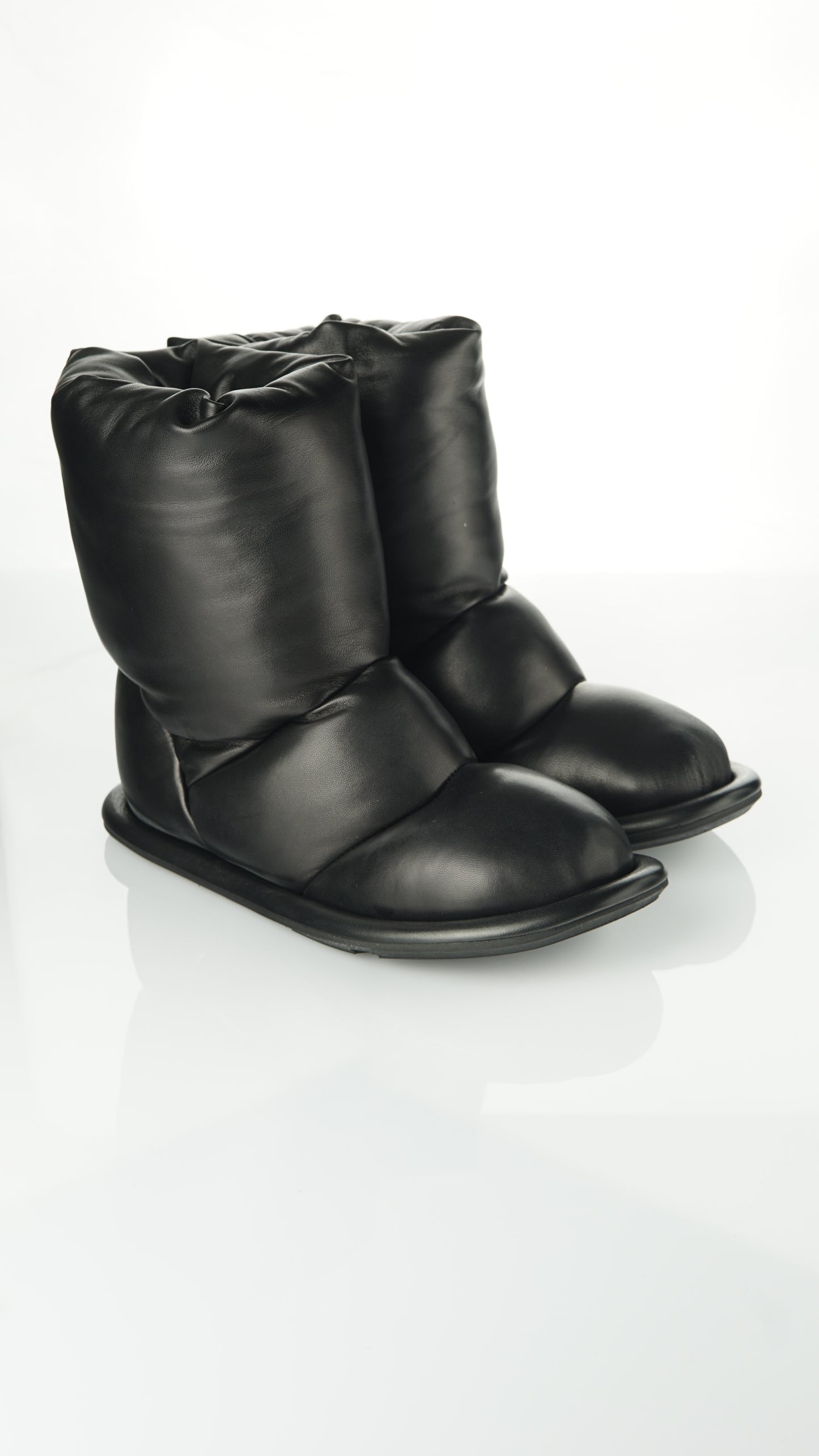 Giulia Taddeucci - Marshmellow Boots